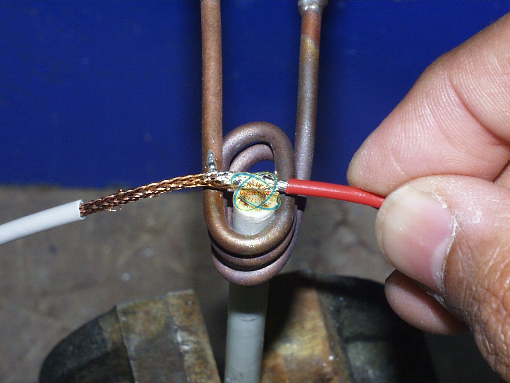 Soldering Co-axial Wire Soldering Co-axial Wire
