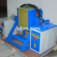 UM-40AB-MF induction melting machine with 30kg tilting furnace (4)
