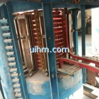 tilting furnace for MF SCR induction heaters (10)